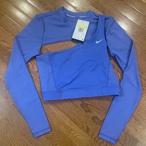 Nike Pro Women's Long-Sleeve Cropped Top